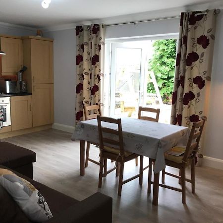 Carney Apartment Ardara Bagian luar foto