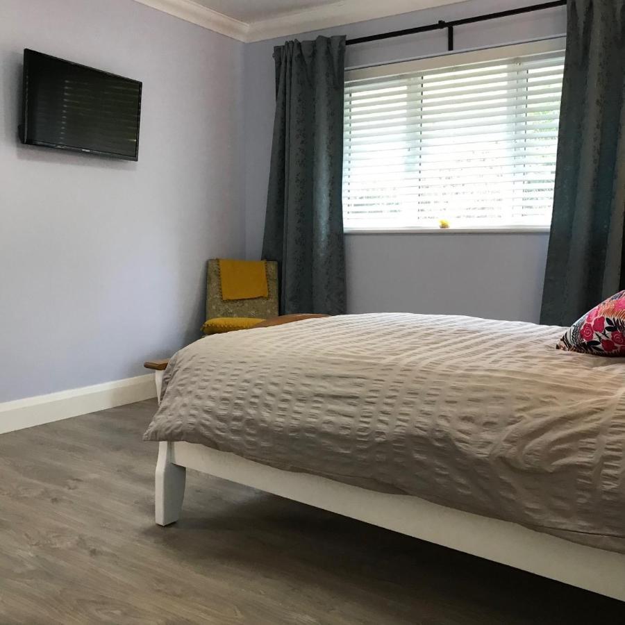 Carney Apartment Ardara Bagian luar foto